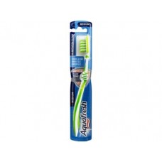 Зубная щетка AQUAFRESH inbetween, средняя жесткость