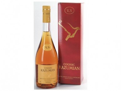 Коньяк KAZUMIAN V.S. в подарочной упаковке, 0,7л