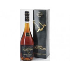 Коньяк KAZUMIAN VSOP в подарочной упаковке, 0,7л