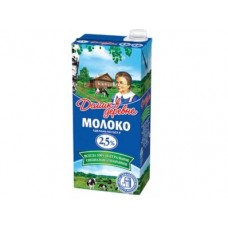 Молоко ДОМИК В ДЕРЕВНЕ стерилизованное, 2,5% 950г, 1 штука