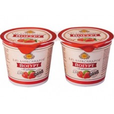 Йогурт Б.Ю. АЛЕКСАНДРОВ Клубника 2,5%, 125г, 1 штука